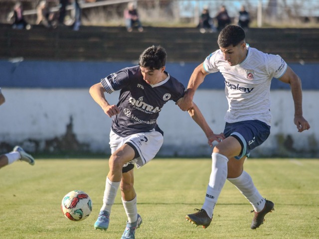 Racing venci� a Balonpi� y dio un gran paso